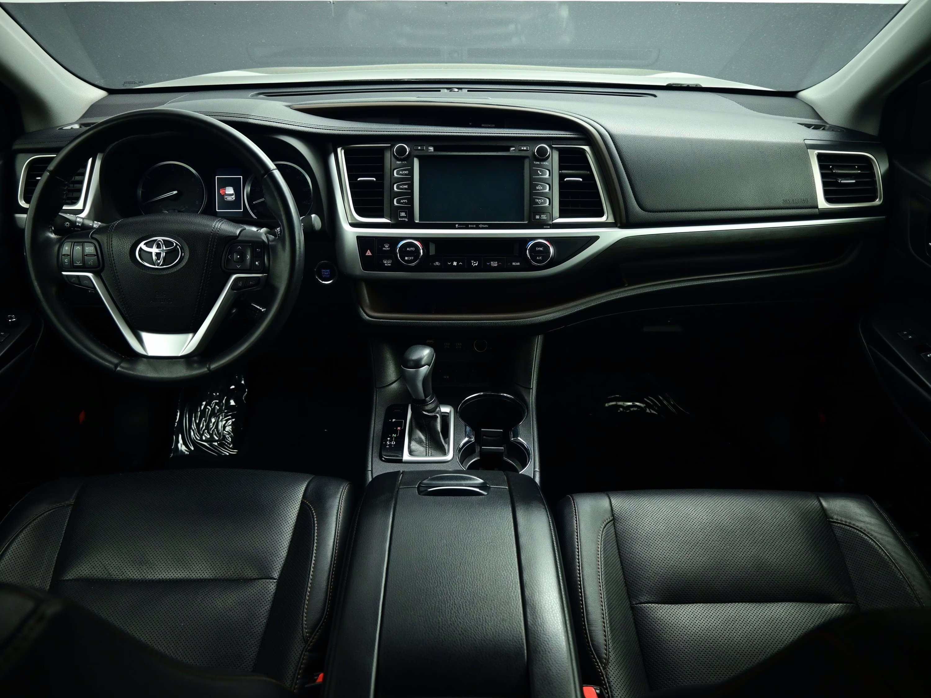 2018 Gray Toyota Highlander Limited FWD SUV