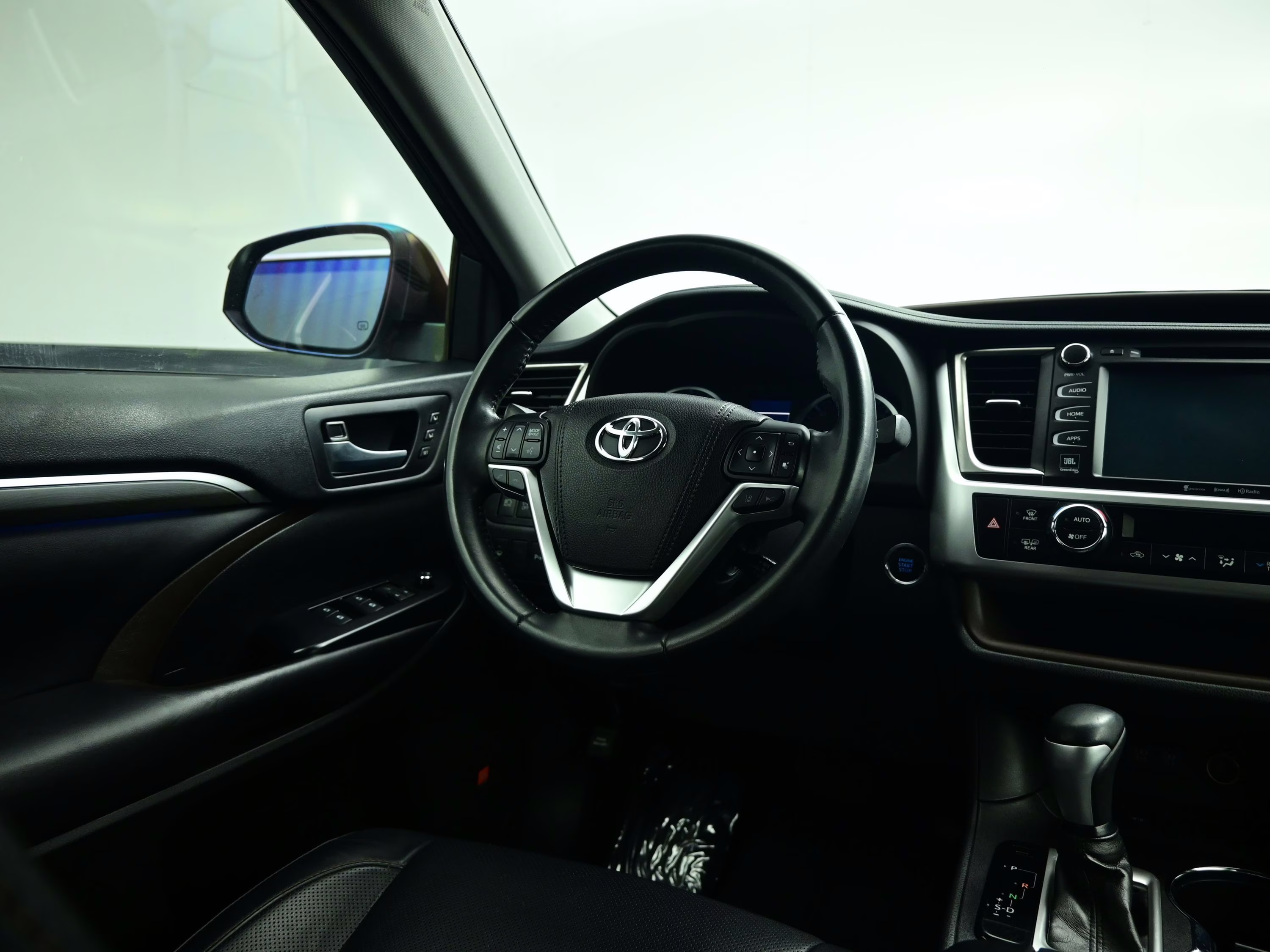 2018 Gray Toyota Highlander Limited FWD SUV