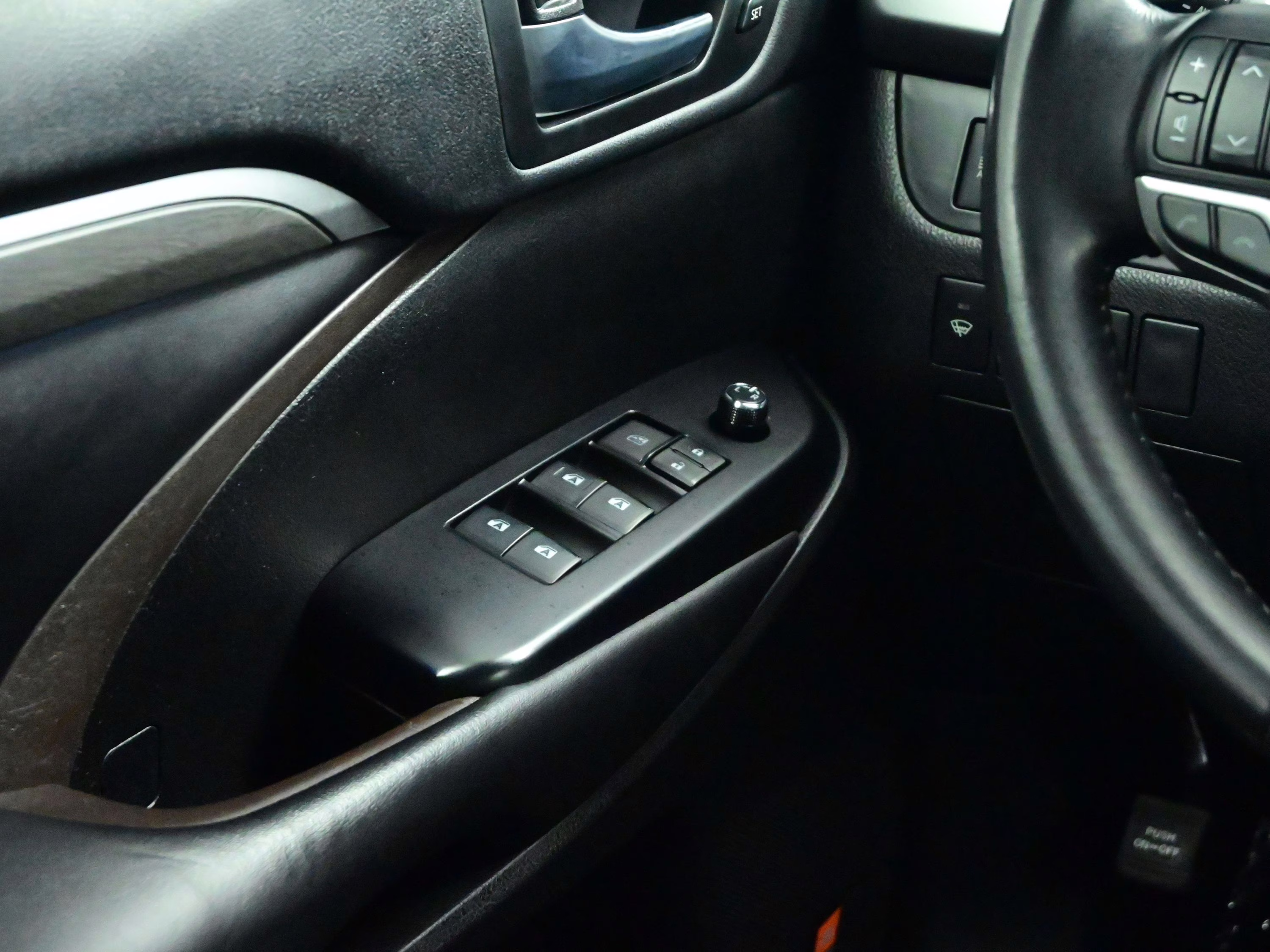 2018 Gray Toyota Highlander Limited FWD SUV