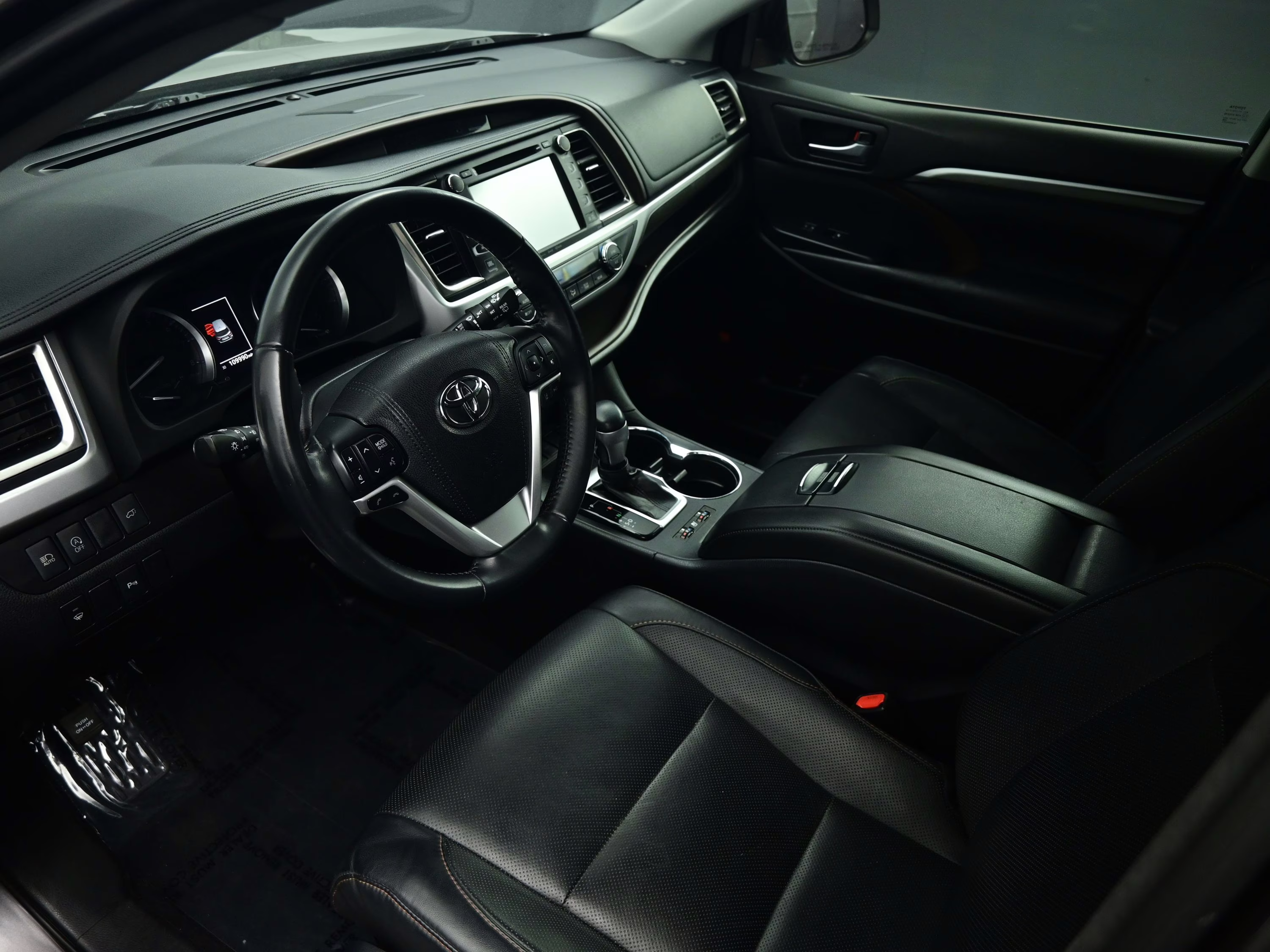 2018 Gray Toyota Highlander Limited FWD SUV