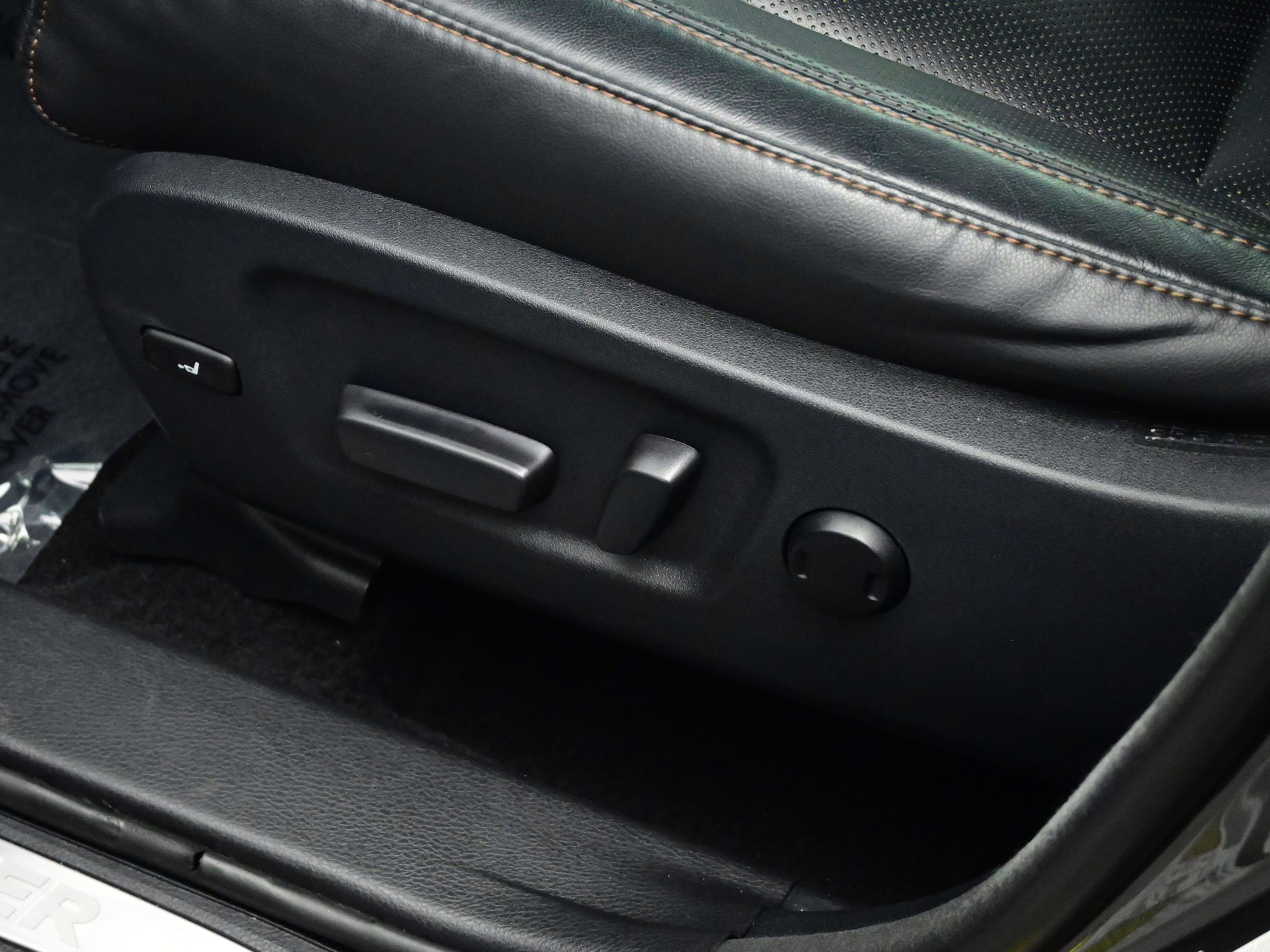 2018 Gray Toyota Highlander Limited FWD SUV