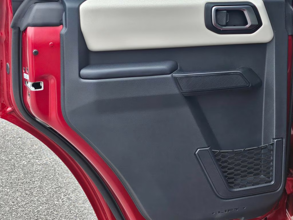 2026 Ruby Red Metallic Tinted Clearcoat Ford Bronco Outer Banks 4X4 SUV