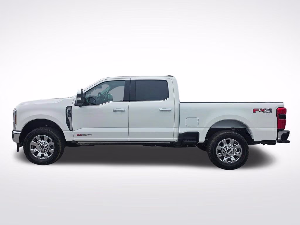 2026 Star White Metallic Tri-Coat Ford Super Duty F-250 SRW Lariat 4X4 Truck