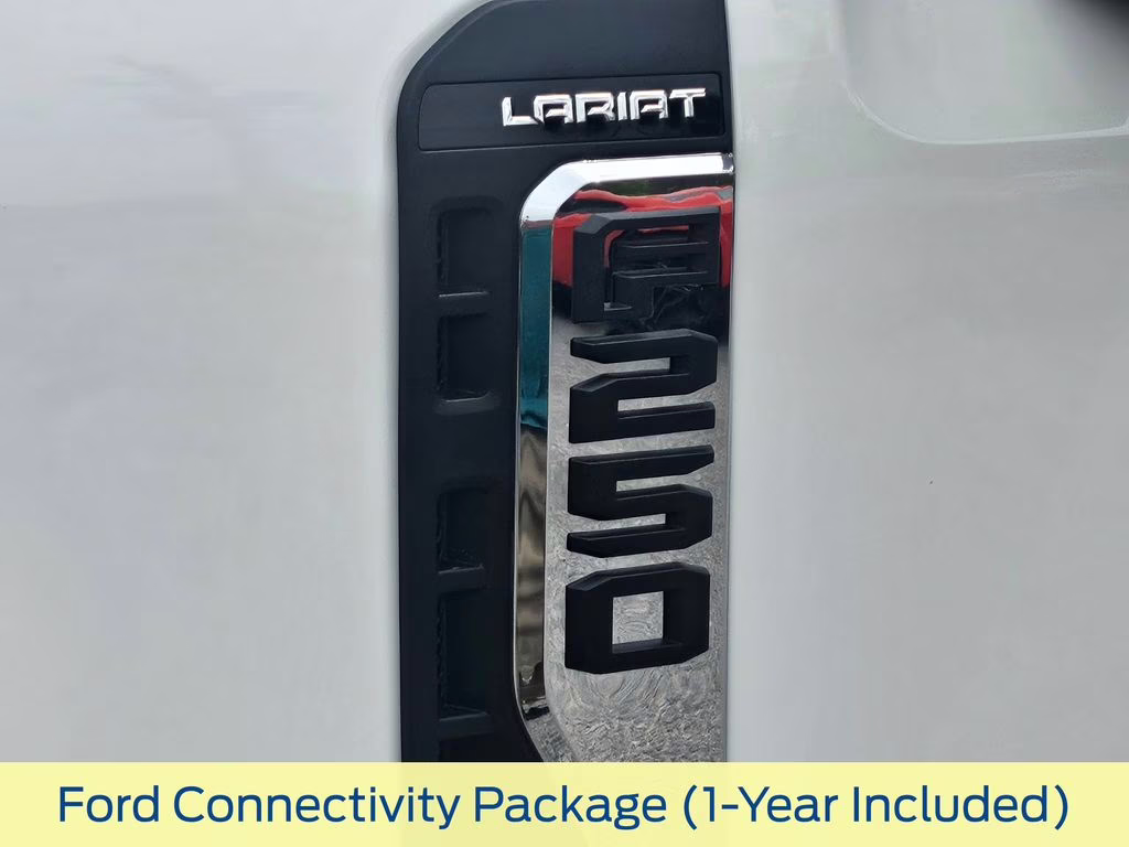 2026 Star White Metallic Tri-Coat Ford Super Duty F-250 SRW Lariat 4X4 Truck