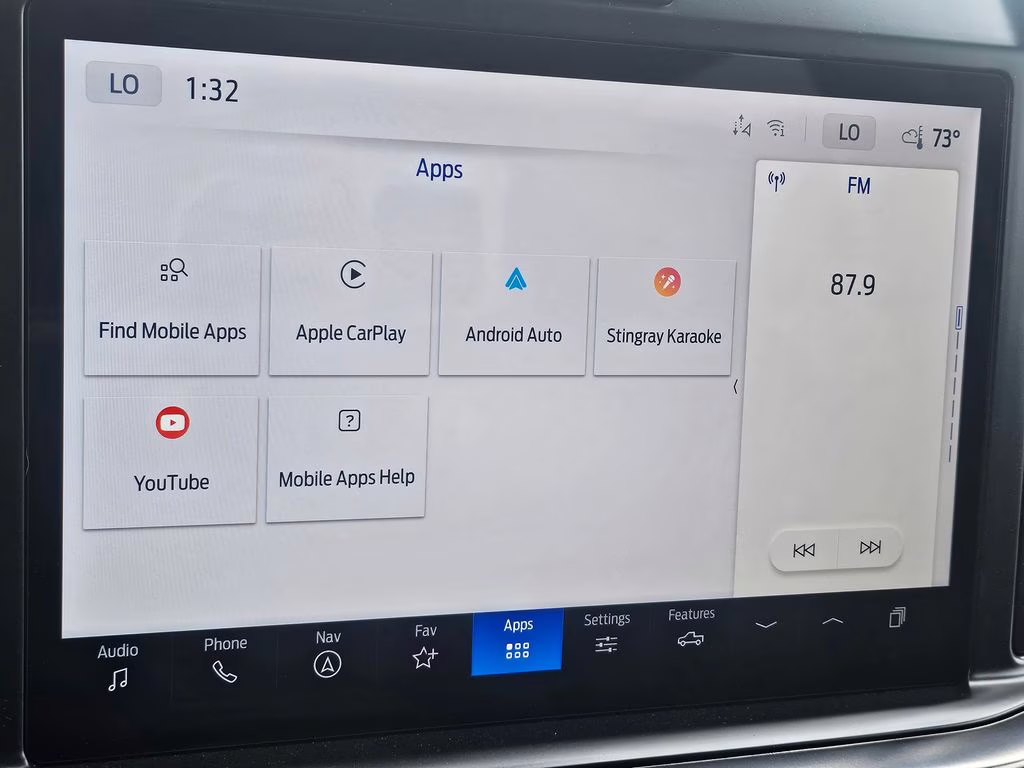 2026 Star White Metallic Tri-Coat Ford Super Duty F-250 SRW Lariat 4X4 Truck