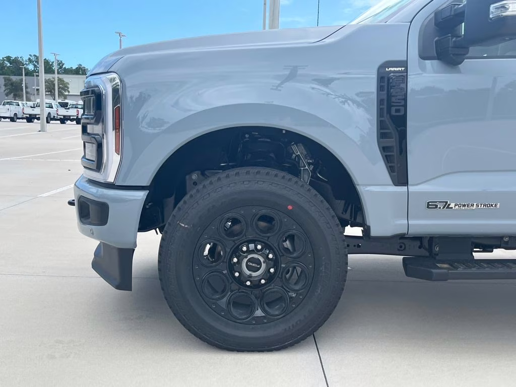 2026 Gray Metallic Ford Super Duty F-250 SRW Lariat 4X4 Truck