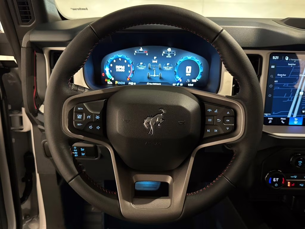 2026 Oxford White Ford Bronco Heritage Edition 4X4 SUV