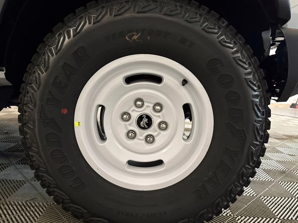 2026 Oxford White Ford Bronco Heritage Edition 4X4 SUV