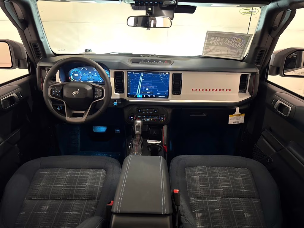 2026 Oxford White Ford Bronco Heritage Edition 4X4 SUV