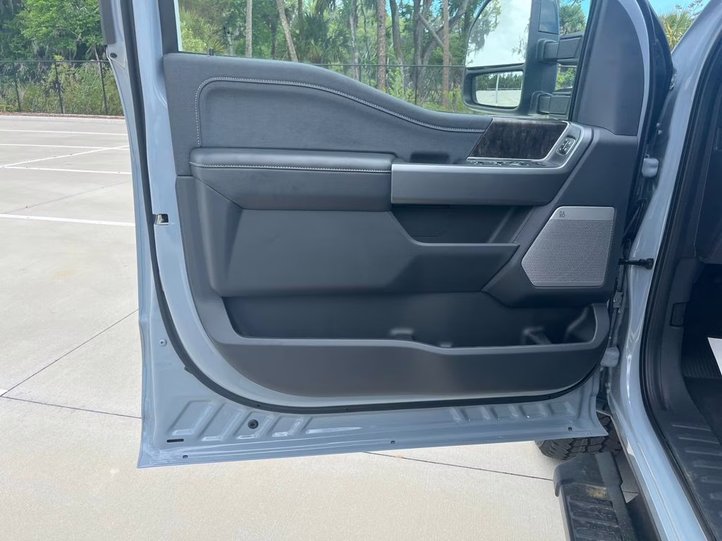 2026 Gray Metallic Ford Super Duty F-250 SRW Lariat 4X4 Truck