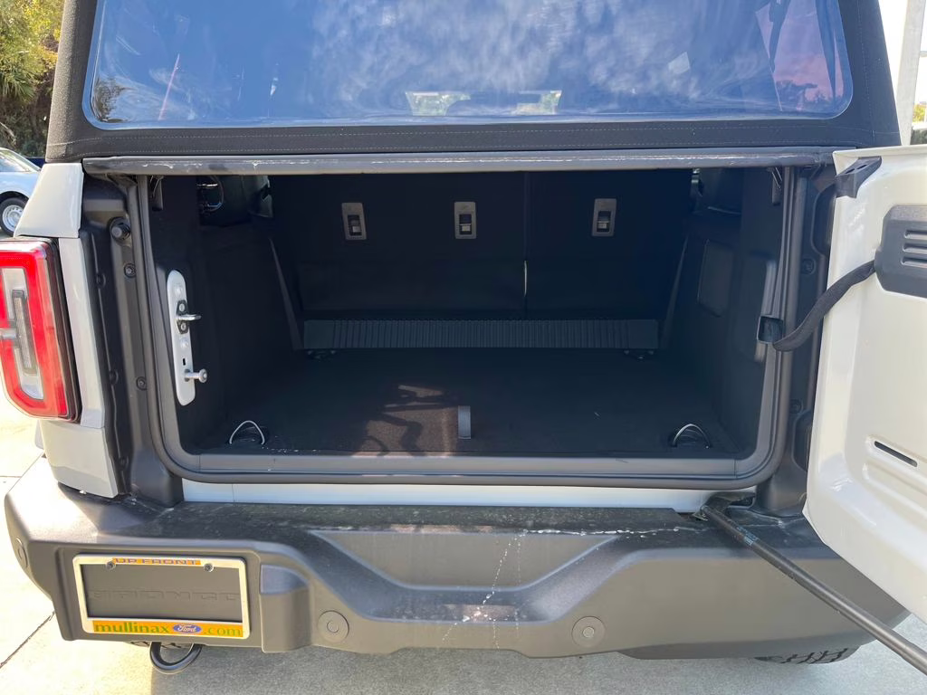 2026 Avalanche Ford Bronco Outer Banks 4X4 SUV