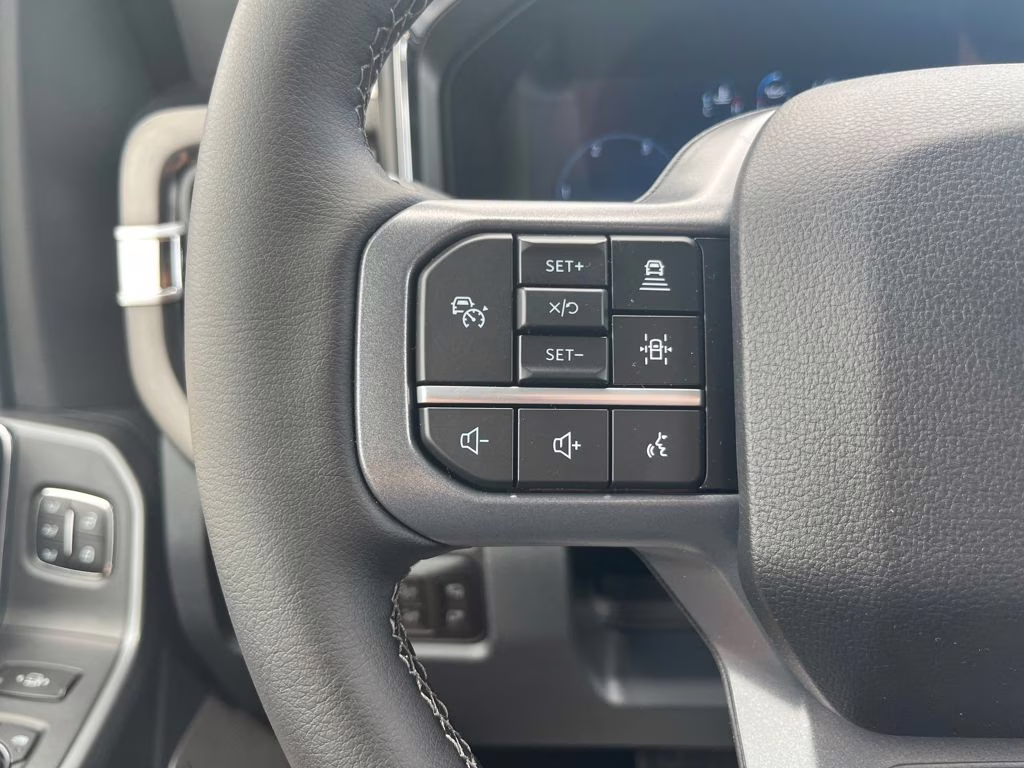 2026 Gray Metallic Ford Super Duty F-250 SRW Lariat 4X4 Truck