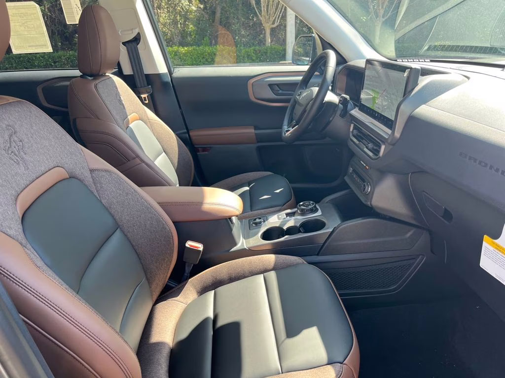 2026 Gray Metallic Ford Bronco Sport Outer Banks 4X4 SUV