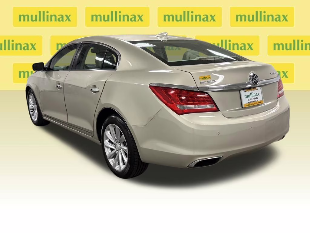 2016 Sparkling Silver Metallic Buick LaCrosse Premium I Group FWD Sedan