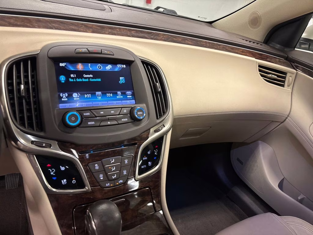 2016 Sparkling Silver Metallic Buick LaCrosse Premium I Group FWD Sedan