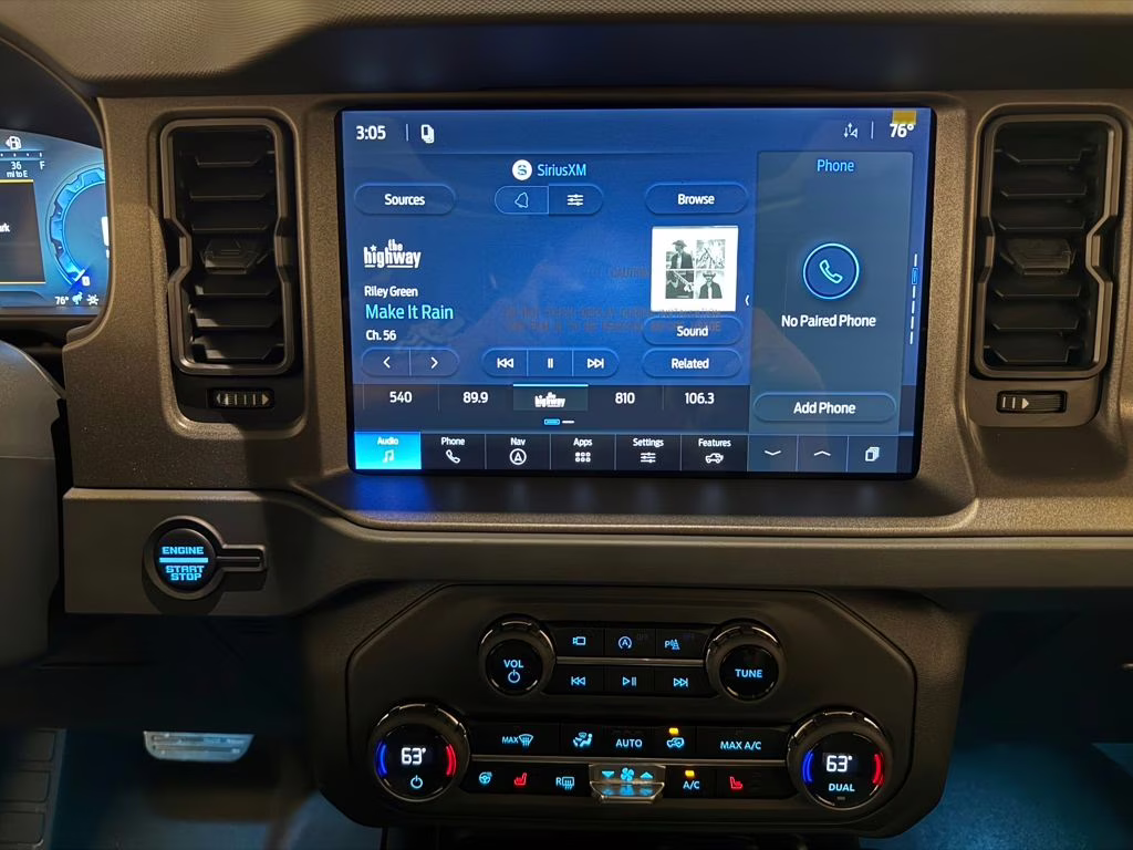 2026 Avalanche Gray Ford Bronco Badlands 4X4 SUV