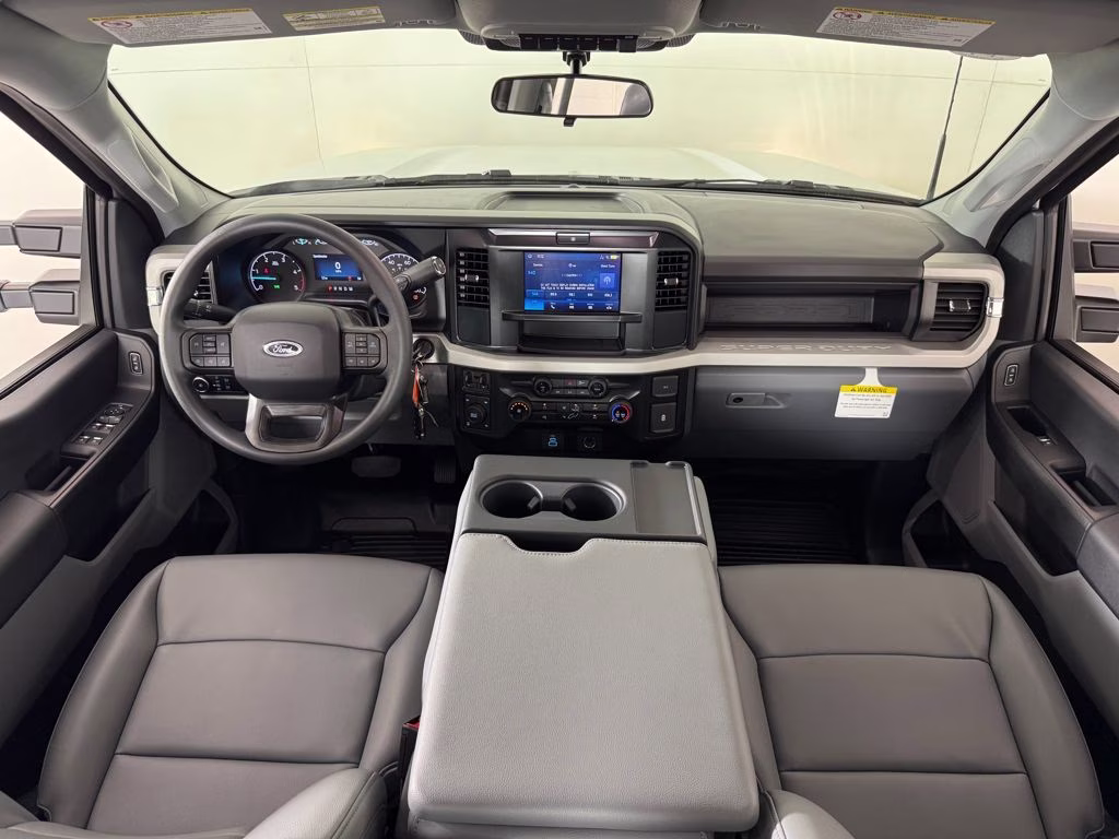 2026 Oxford White Ford Super Duty F-350 SRW XL 4X4 Truck
