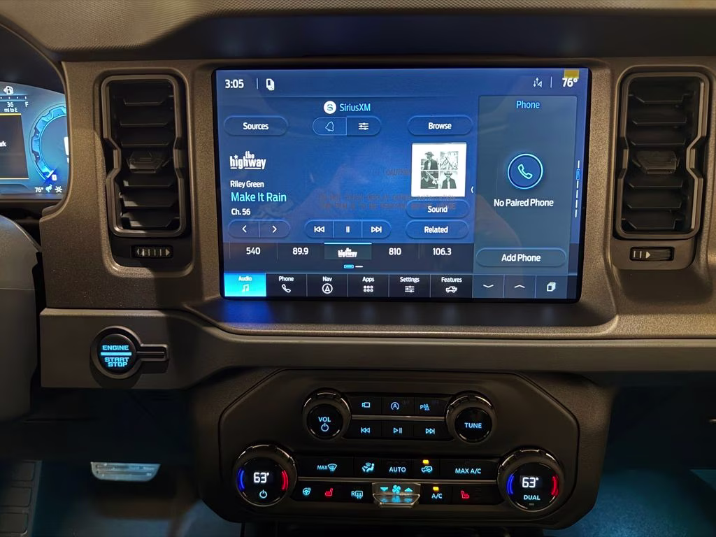 2026 Avalanche Gray Ford Bronco Badlands 4X4 SUV