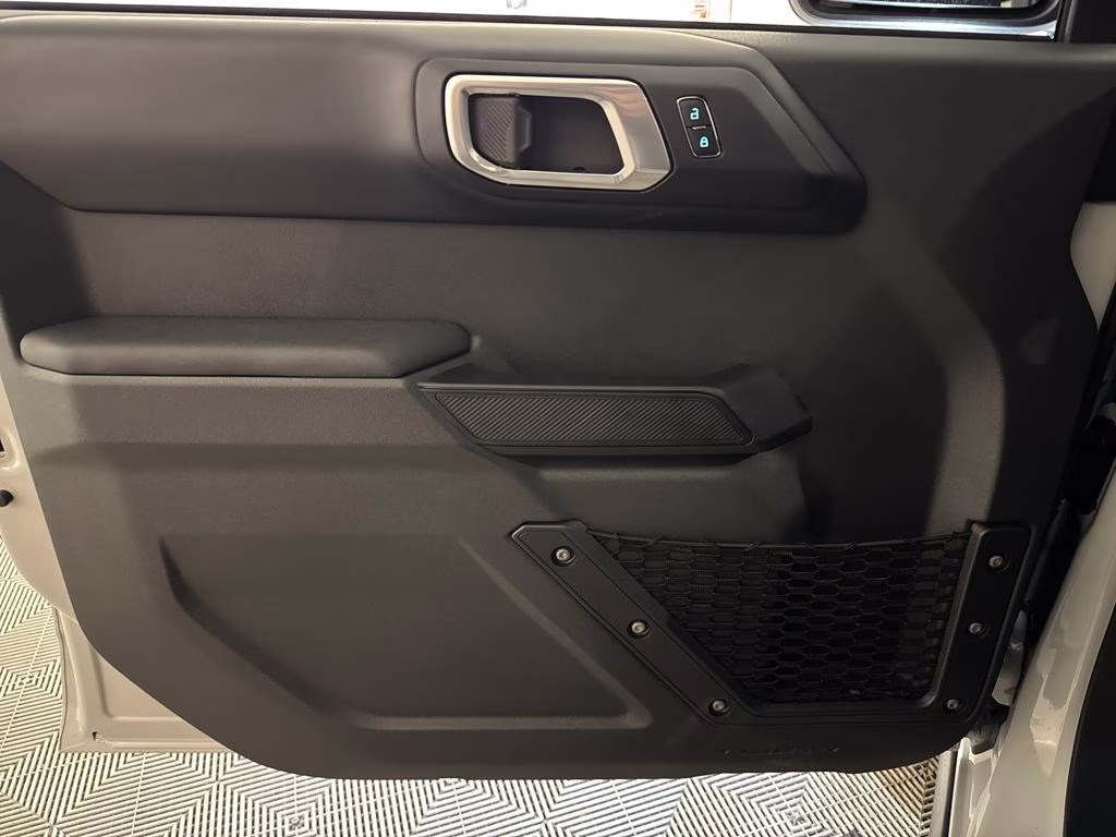 2026 Avalanche Gray Ford Bronco Badlands 4X4 SUV