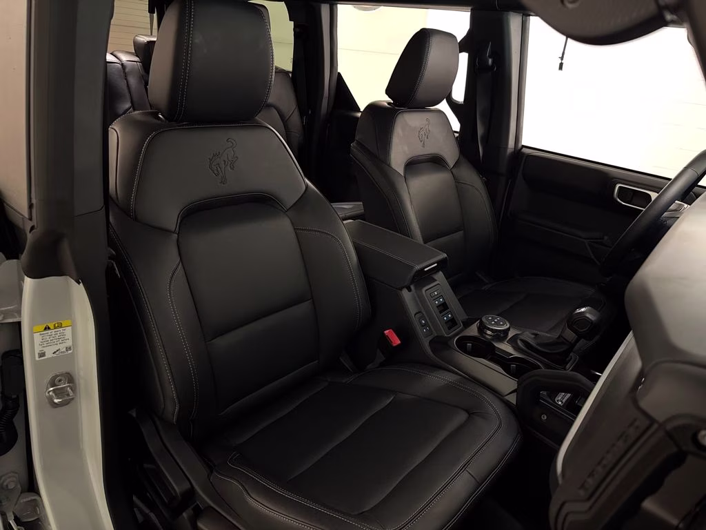 2026 Avalanche Gray Ford Bronco Badlands 4X4 SUV