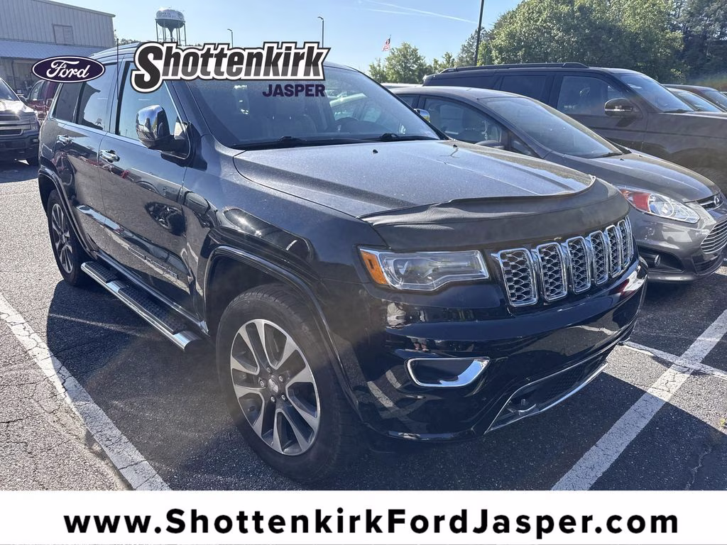 2017 Jeep Grand Cherokee Overland 4WD's photo