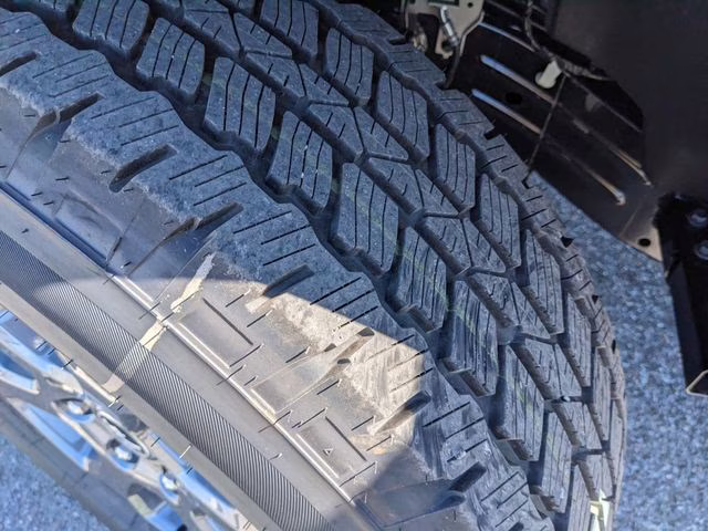 2026 Avalanche Gray Ford Bronco Big Bend 4X4 SUV