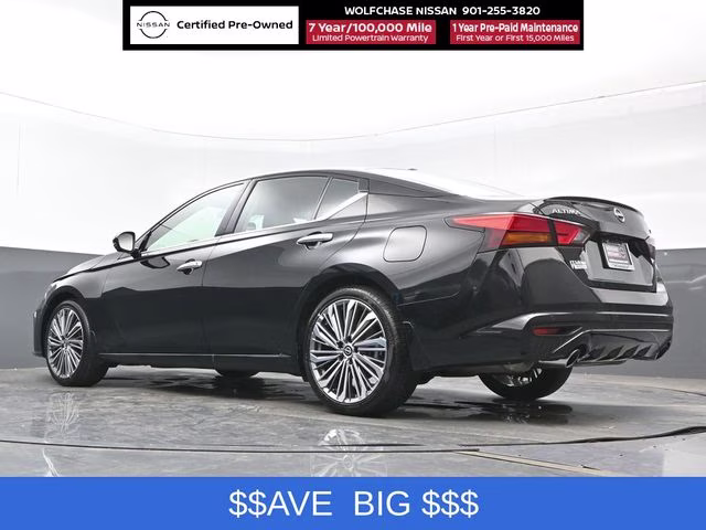2025 Super Black Clearcoat Nissan Altima 2.5 SL FWD Sedan
