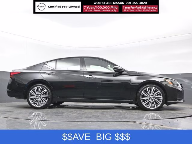 2025 Super Black Clearcoat Nissan Altima 2.5 SL FWD Sedan