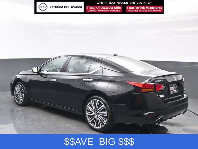 2025 Super Black Clearcoat Nissan Altima 2.5 SL FWD Sedan