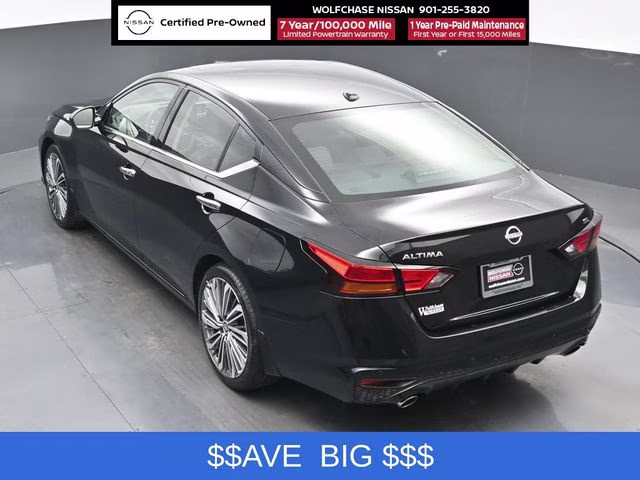 2025 Super Black Clearcoat Nissan Altima 2.5 SL FWD Sedan
