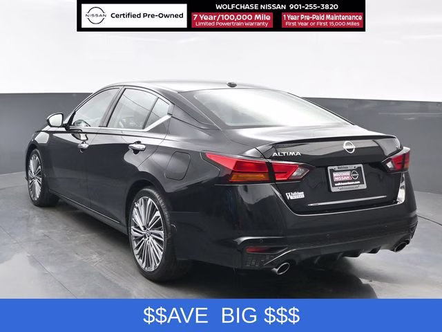 2025 Super Black Clearcoat Nissan Altima 2.5 SL FWD Sedan