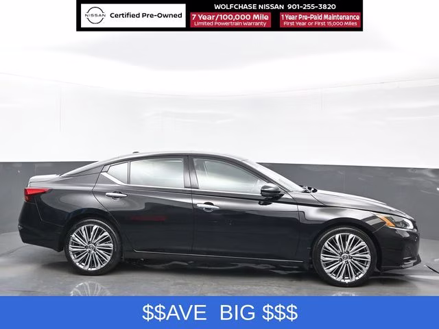 2025 Super Black Clearcoat Nissan Altima 2.5 SL FWD Sedan