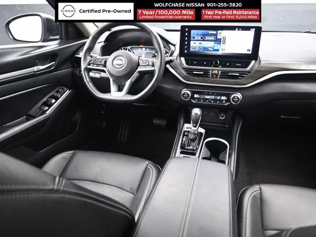 2025 Super Black Clearcoat Nissan Altima 2.5 SL FWD Sedan