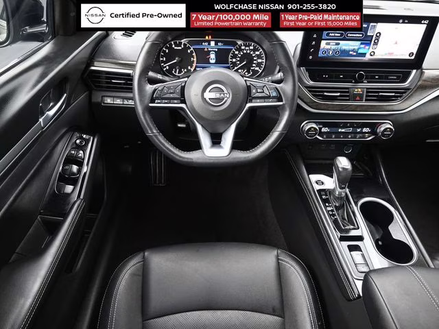 2025 Super Black Clearcoat Nissan Altima 2.5 SL FWD Sedan