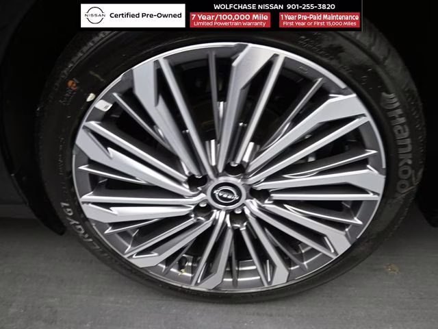 2025 Super Black Clearcoat Nissan Altima 2.5 SL FWD Sedan