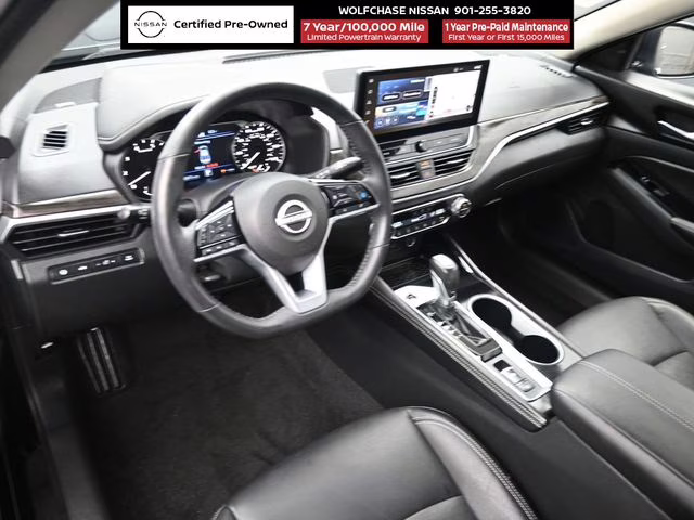 2025 Super Black Clearcoat Nissan Altima 2.5 SL FWD Sedan