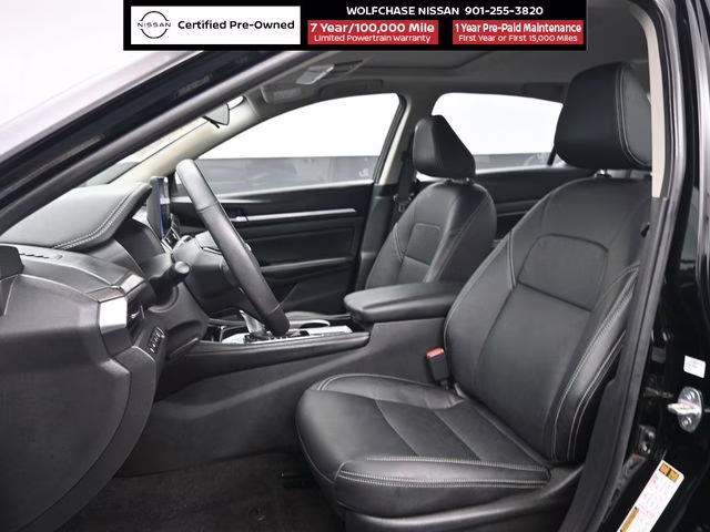 2025 Super Black Clearcoat Nissan Altima 2.5 SL FWD Sedan