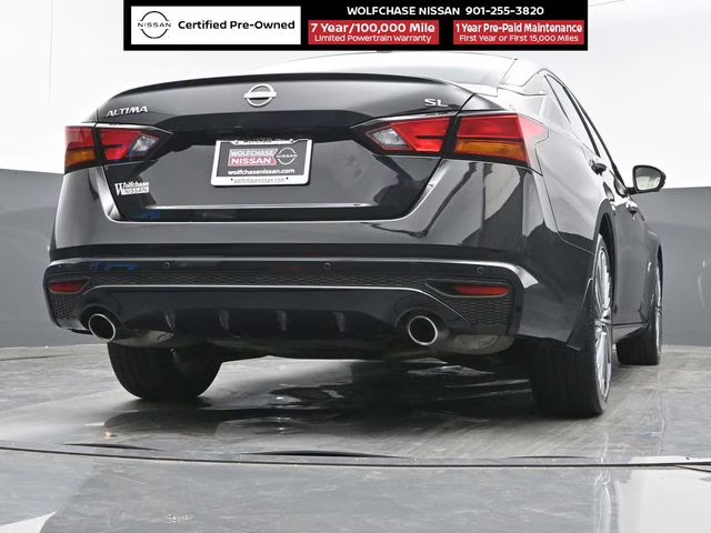 2025 Super Black Clearcoat Nissan Altima 2.5 SL FWD Sedan