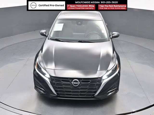 2025 Super Black Clearcoat Nissan Altima 2.5 SL FWD Sedan