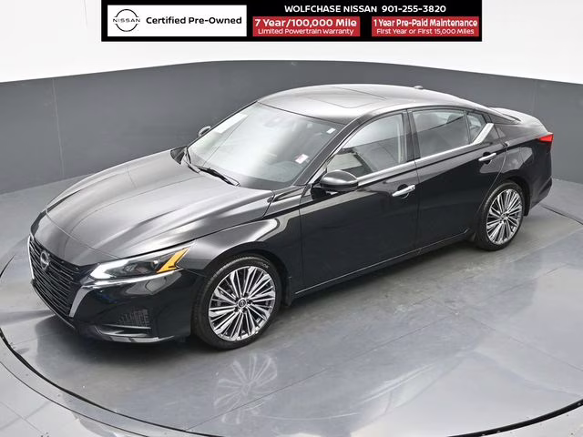 2025 Super Black Clearcoat Nissan Altima 2.5 SL FWD Sedan
