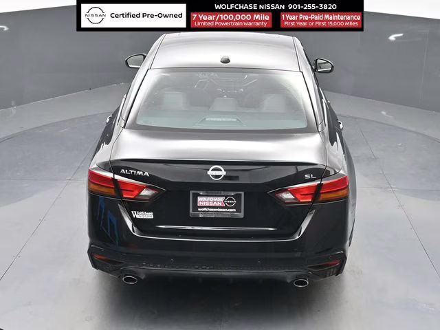 2025 Super Black Clearcoat Nissan Altima 2.5 SL FWD Sedan