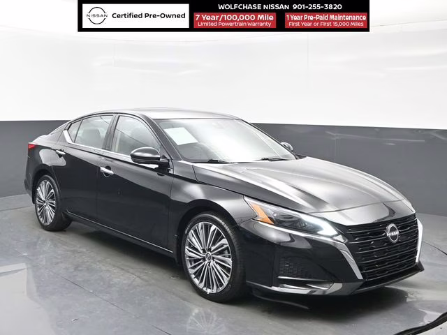 2025 Super Black Clearcoat Nissan Altima 2.5 SL FWD Sedan