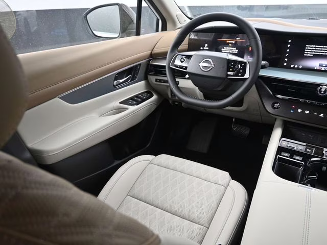 2026 Everest White Pearl Tricoat Nissan Murano Platinum AWD SUV