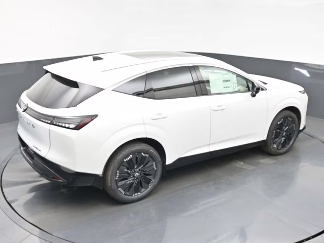 2026 Everest White Pearl Tricoat Nissan Murano Platinum AWD SUV