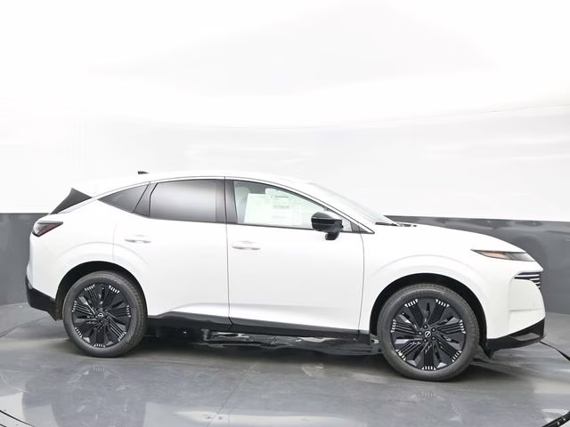 2026 Everest White Pearl Tricoat Nissan Murano Platinum AWD SUV
