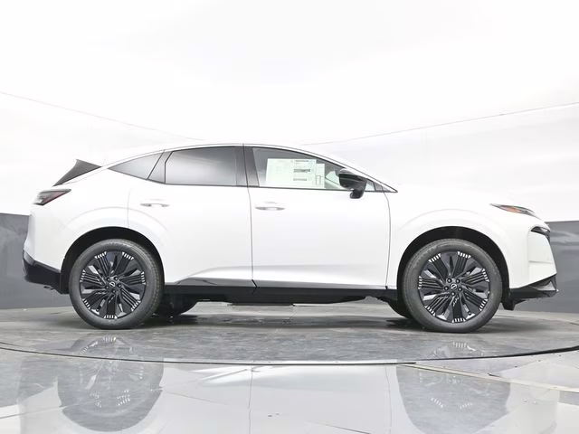 2026 Everest White Pearl Tricoat Nissan Murano Platinum AWD SUV