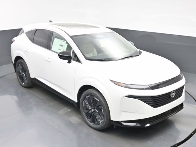 2026 Everest White Pearl Tricoat Nissan Murano Platinum AWD SUV