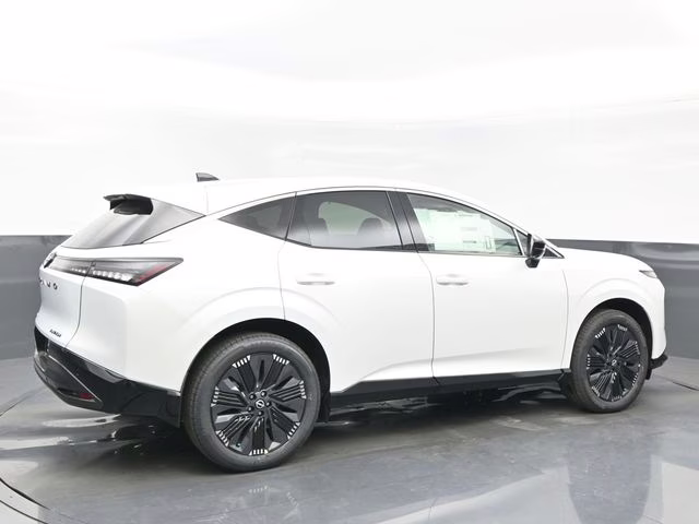 2026 Everest White Pearl Tricoat Nissan Murano Platinum AWD SUV