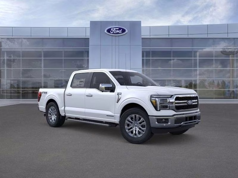 2026 Star White Metallic Tri-Coat Ford F-150 LARIAT 4X4 Truck