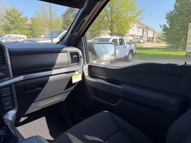 2026 Oxford White Ford F-150 XLT 4X4 Truck